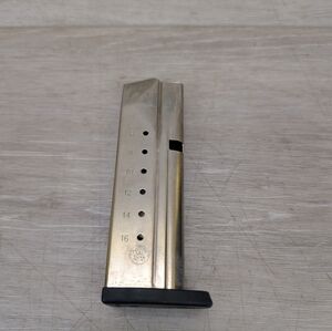 Smith & Wesson SD9 9 mm Magazine 16 RD Silver